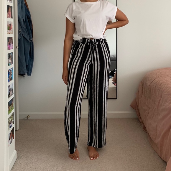 one striped pants